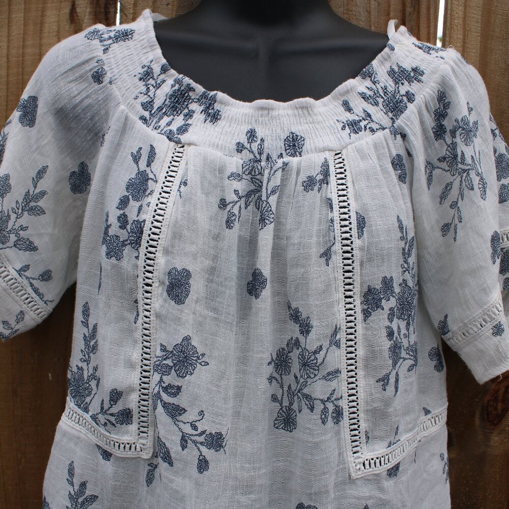 Loft Ann Taylor White Floral Boho Peasant Blouse Lace Hem Size L - Picture 2 of 4